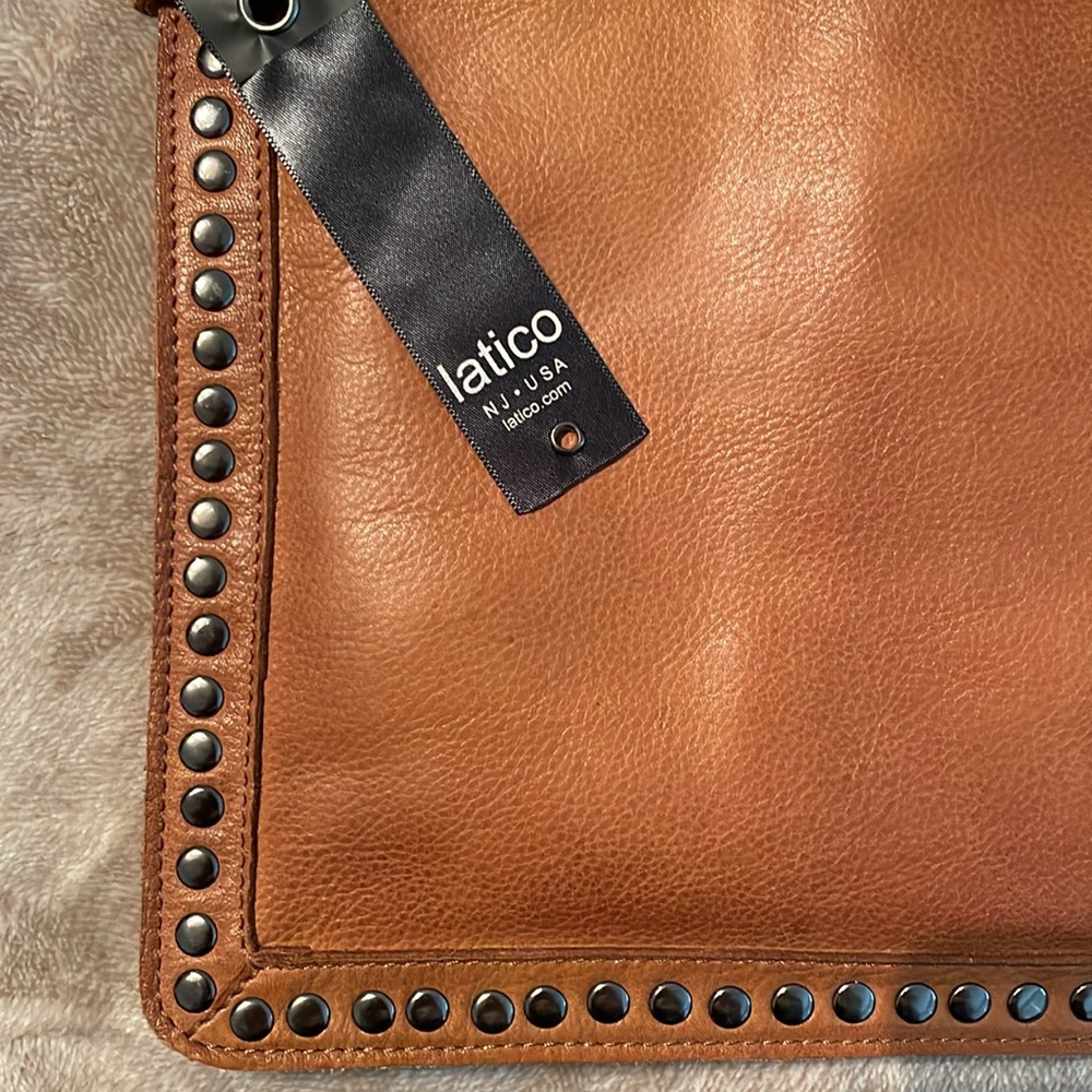 Latico Gabriel crossbody - Picture 4 of 6